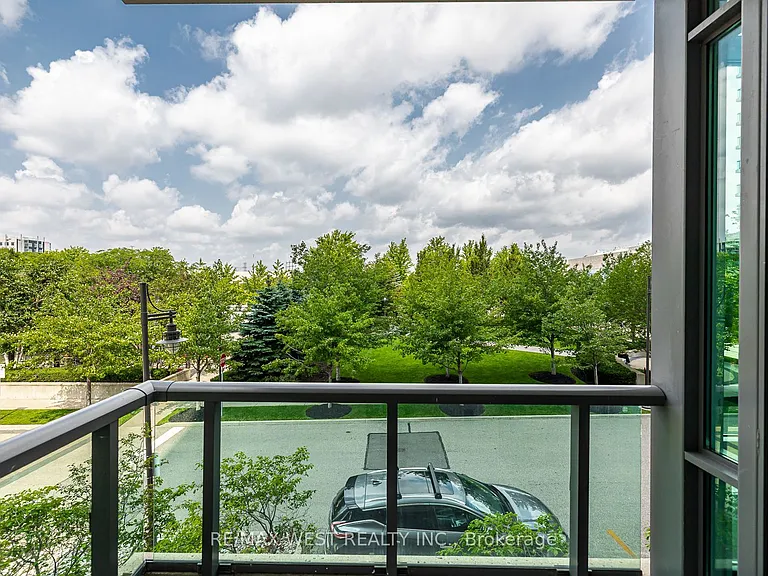 215 Sherway Gardens Rd #212 — Photo 27