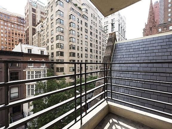 5th image of 35 E 35th St APT 7F