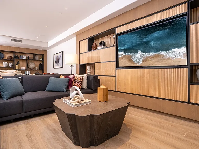 Paladia Luxury Apartments — Photo 10