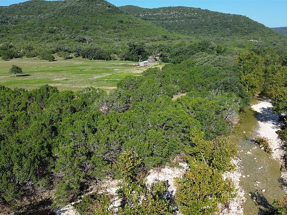 2nd image of 641 Patterson Creek Rd