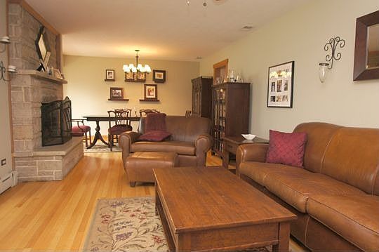 2nd image of 626 Lincoln Ave