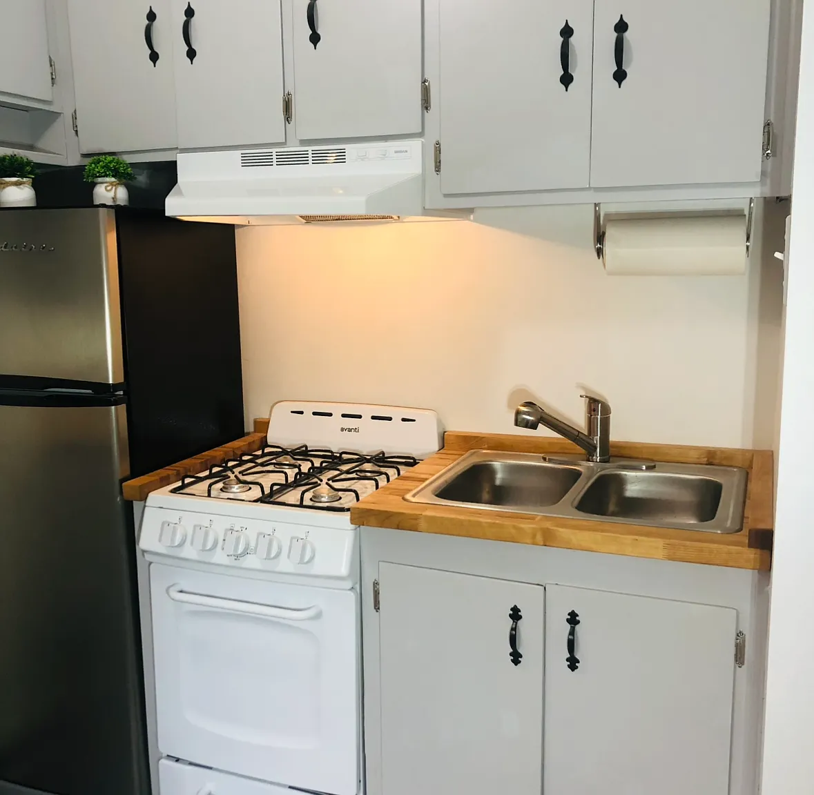 1 bed, 630 sqft, $2,200 — Photo 3