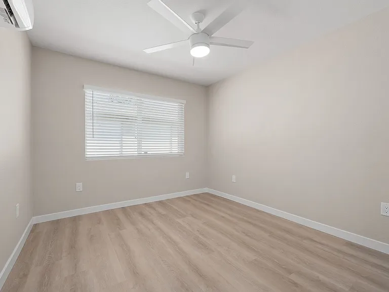 180 Brisco Rd — Photo 14