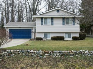 6152 Horstmeyer Rd, Lansing, MI 48911