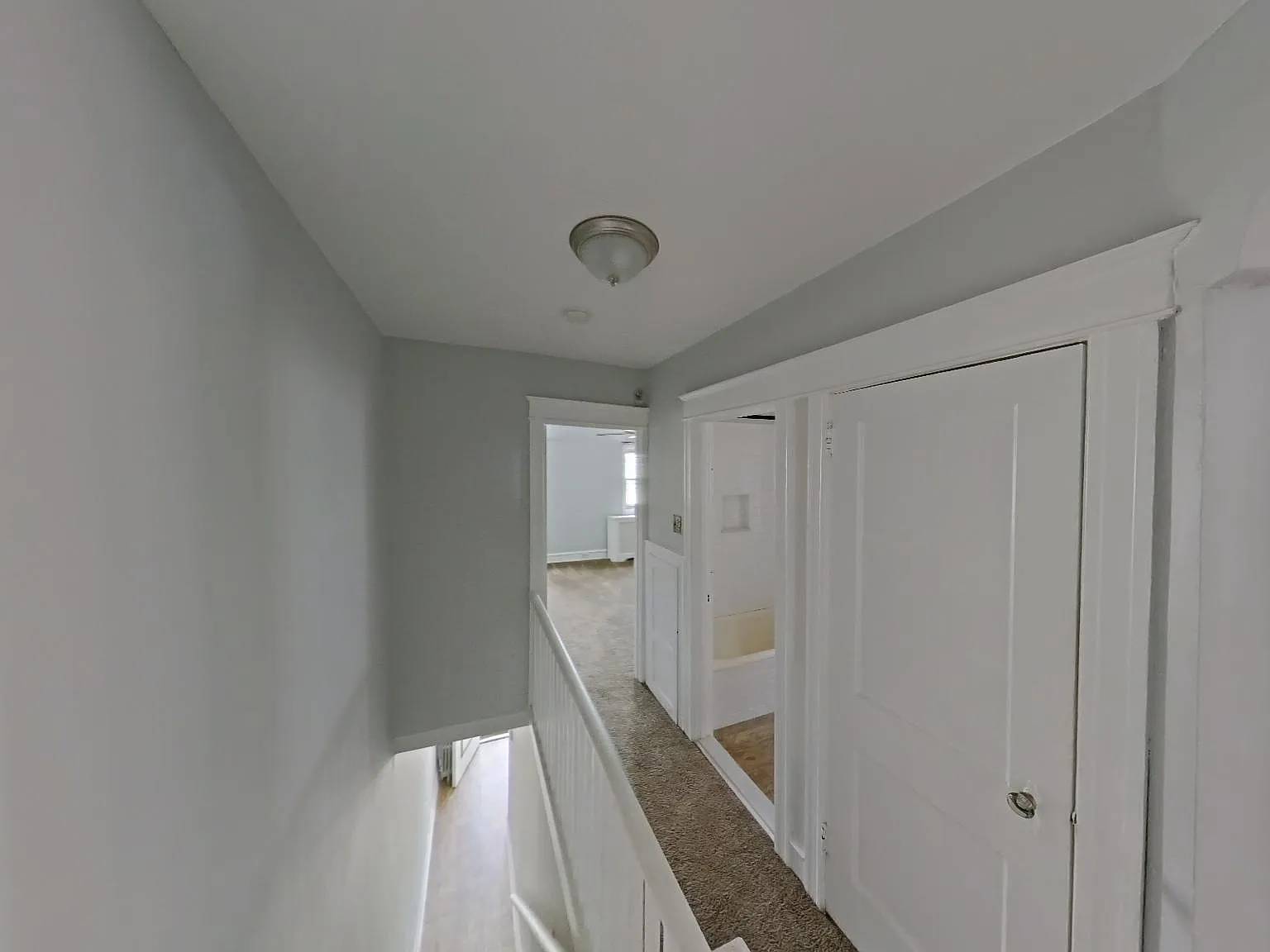 1 bed, 1440 sqft, $1,300 — Photo 3