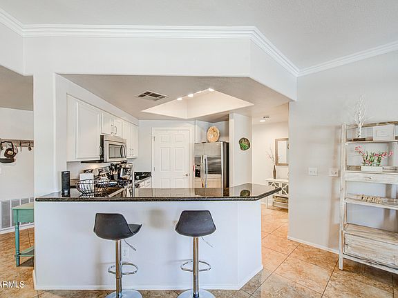 3rd image of 10030 W INDIAN SCHOOL Road #269