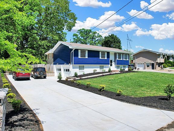 2nd image of 210 Bland Dr NE