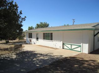 450 E Bramble Dr, Paulden, AZ 86334