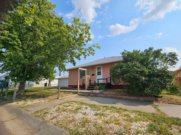 1106 Ivy St, Miles City, MT 59301