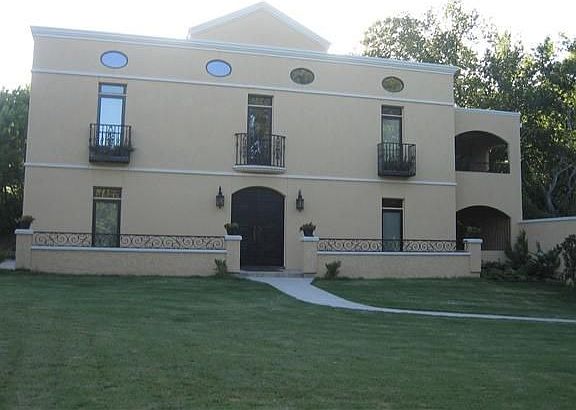 Home for Sale in Edmond, Oklahoma $489,900