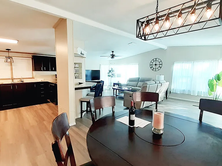 E Cochise Pl — Photo 5