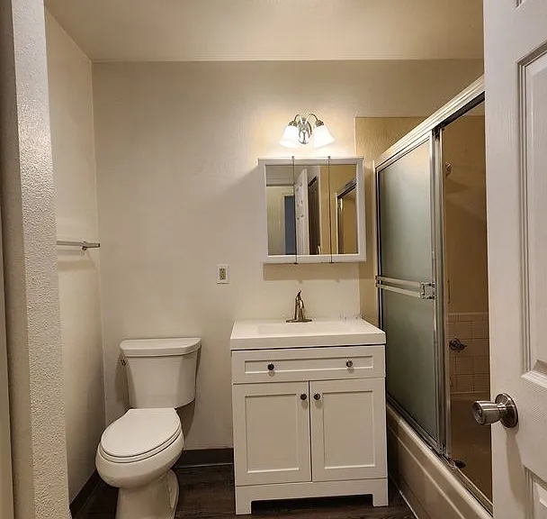 2322 Dearborn Ave #1-4 — Photo 8