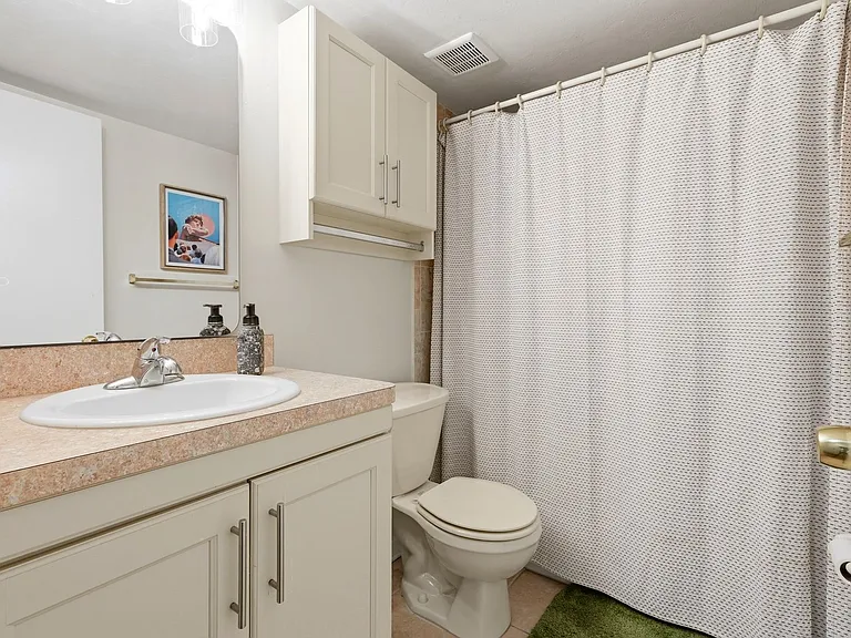 900 SW 62nd Blvd #B5 — Photo 17