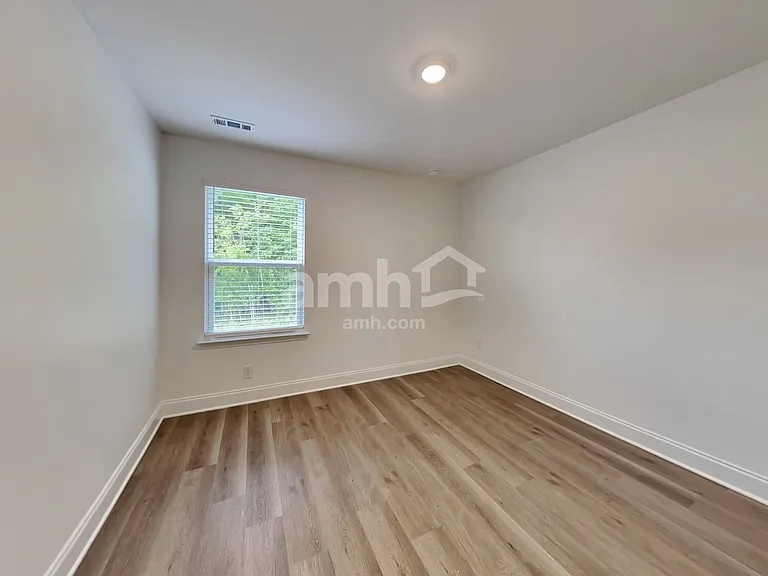 238 Marin Dr — Photo 31