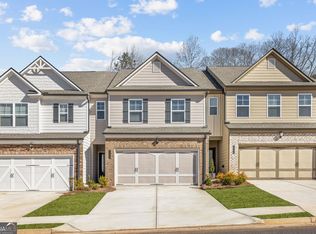 5605 Overview Dr, Flowery Branch, GA 30542
