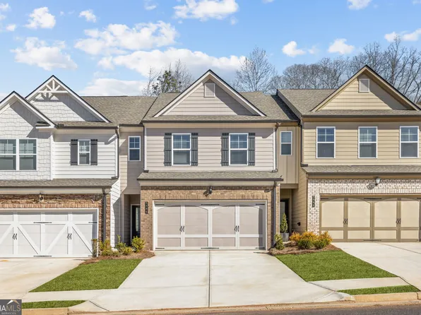 5605 Overview Dr, Flowery Branch, GA 30542