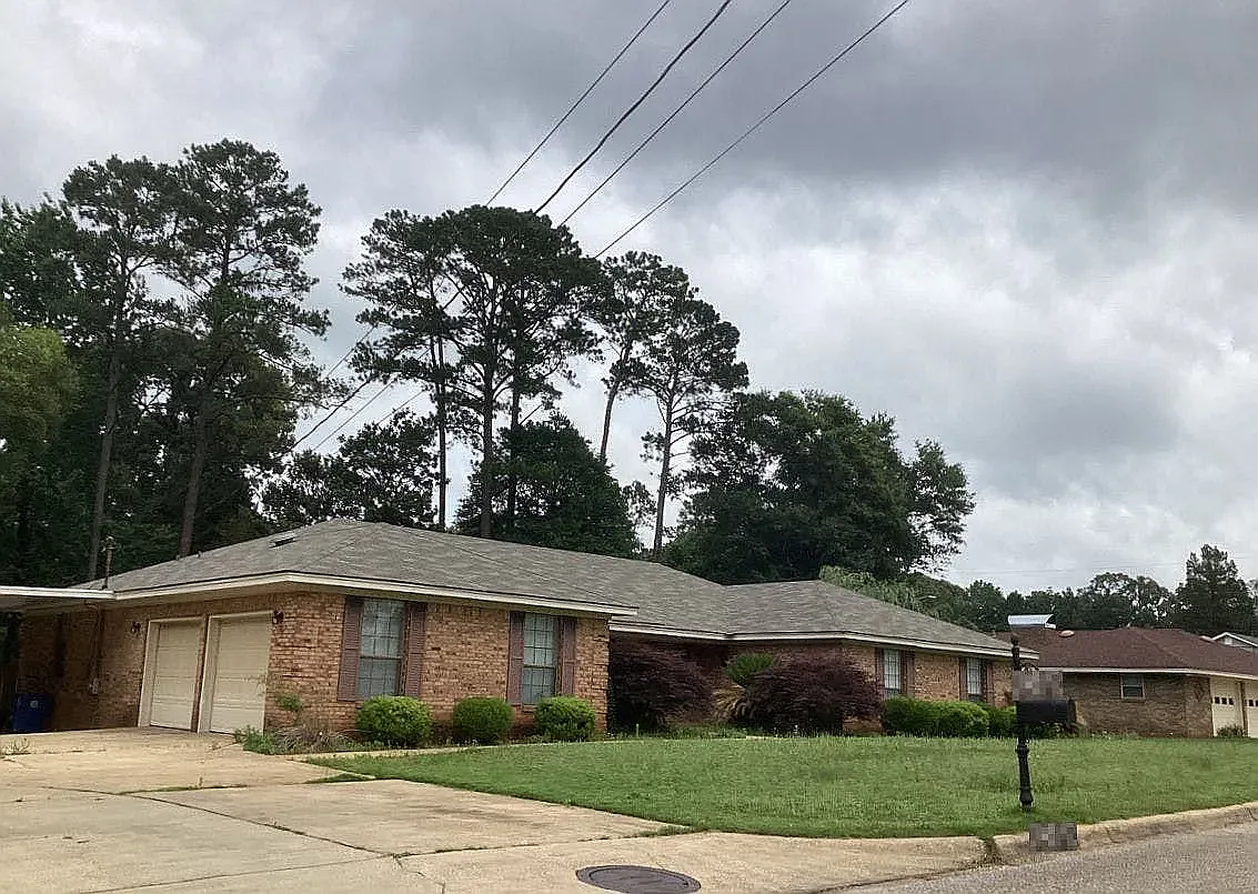 4 bed, 2731 sqft, $2,600 — Photo 1