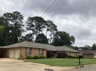 907 Brookwood Dr, Prattville, AL 36066