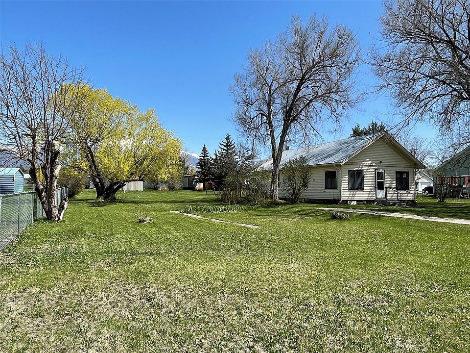 1st image of 416 1st Ave