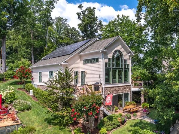1734 Timberlake Dr, Lynchburg, VA 24502