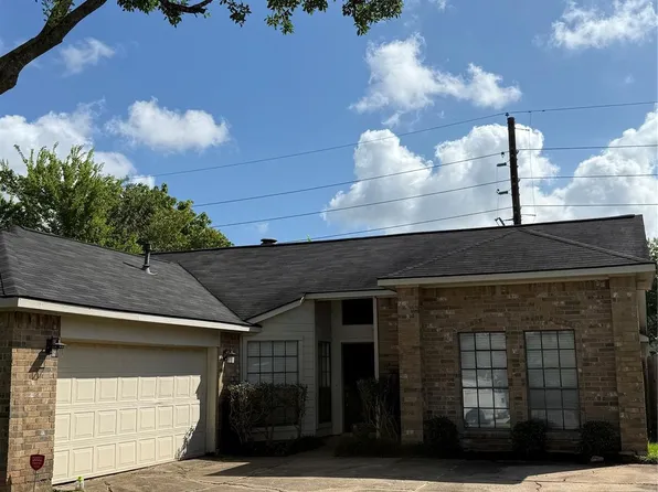 3211 Mesquite Dr, Sugar Land, TX 77479