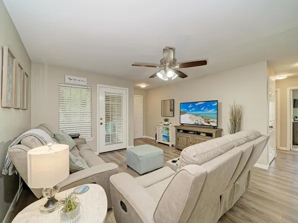 7405 Vista Way, Bradenton, FL