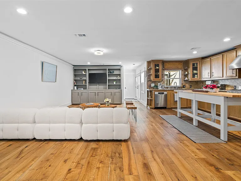 3902 Colquitt St — Photo 10