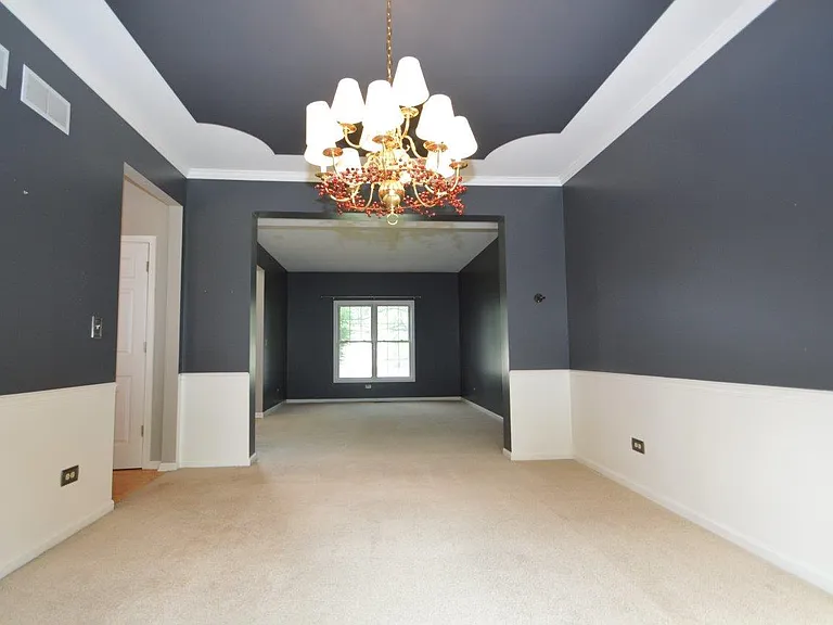 3301 Banford Cir — Photo 5