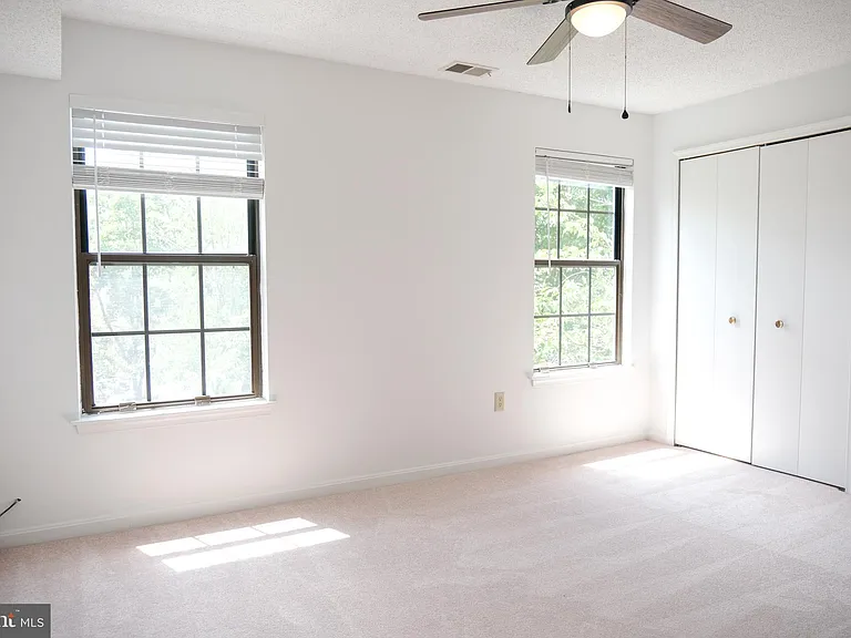 6941 Mary Caroline Cir #H — Photo 27