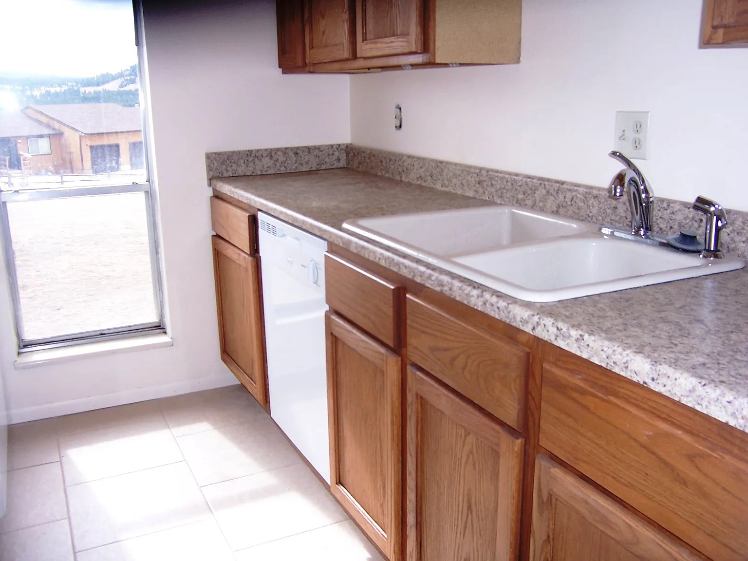 2 bed, 800 sqft, $1,450 — Photo 3