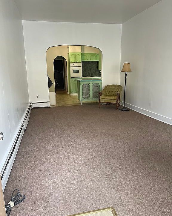 306 Centre St, Freeland, PA 18224 Zillow