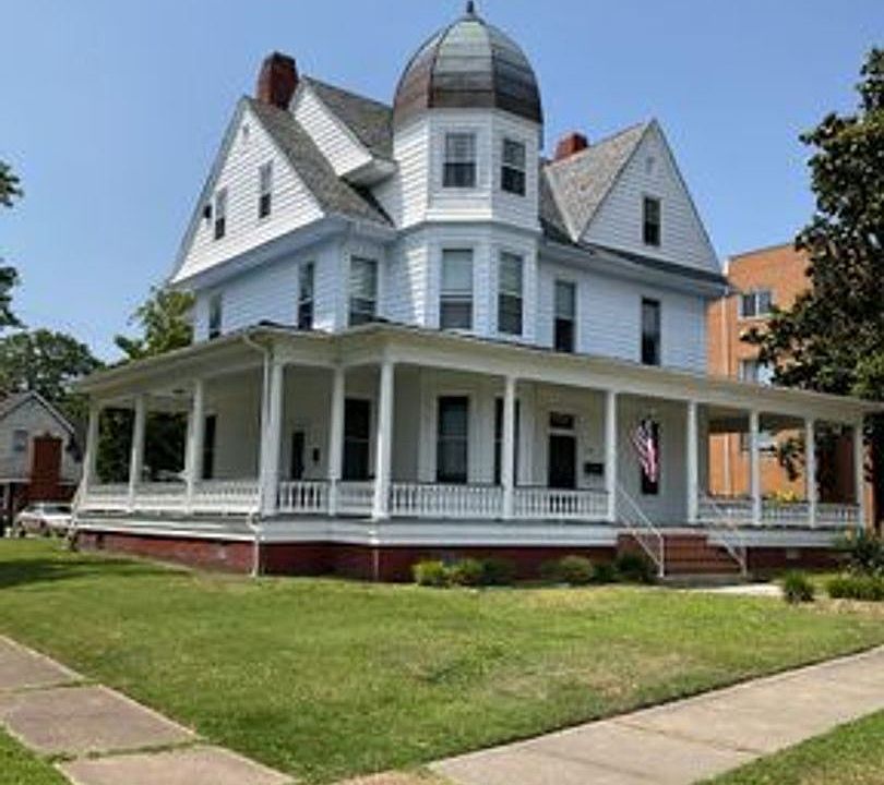 1st image of 2901 Bayview Blvd #3