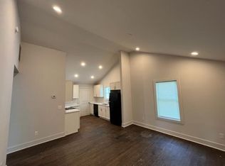 2328 Saint James Dr NW, Atlanta, GA 30318