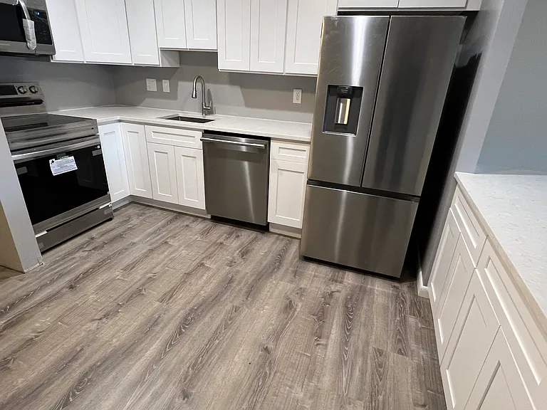 581 Crown St #53 — Photo 2