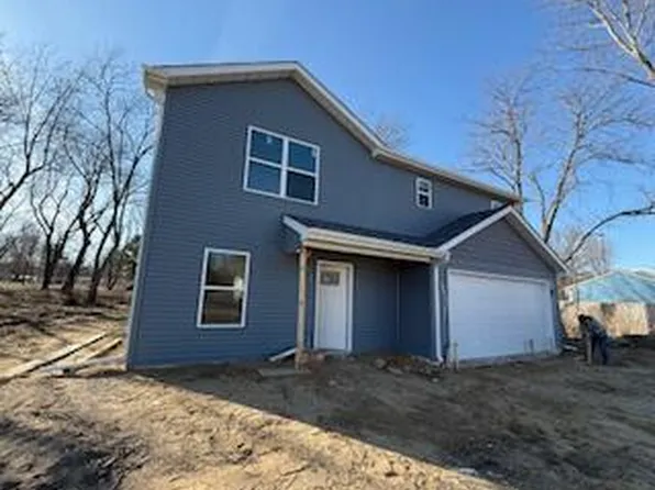 414 Belvoir Rd, Kingsford Heights, IN 46346