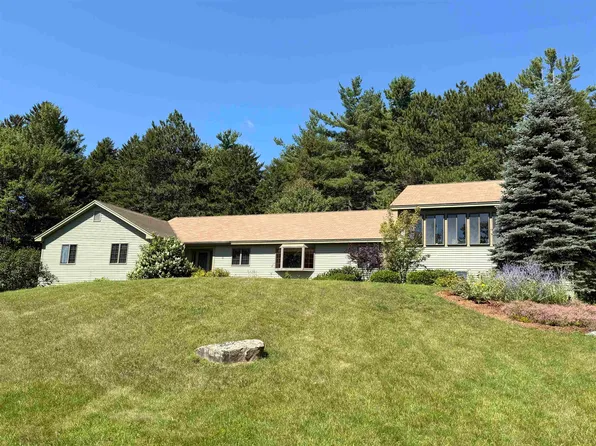81 Hall Farm Road, New London, NH 03257