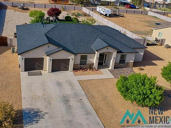 2nd image of 304 Warachie Ln