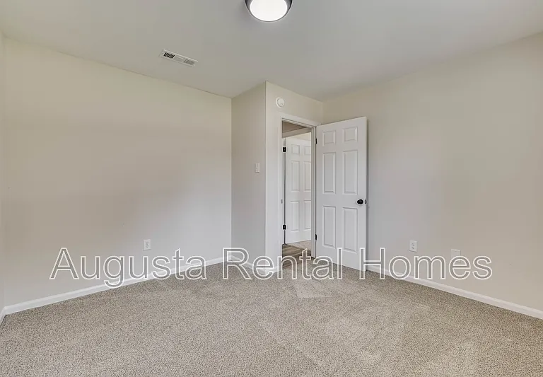 3413 Charing Cross Ct — Photo 32