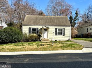 4031 Roberts Rd, Fairfax, VA 22032