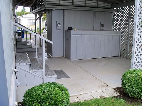 patio with plenty of storage