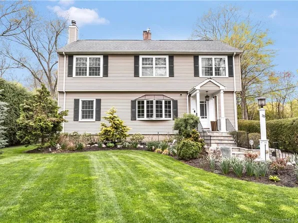 33 Wood Ridge Drive, Stamford, CT 06905