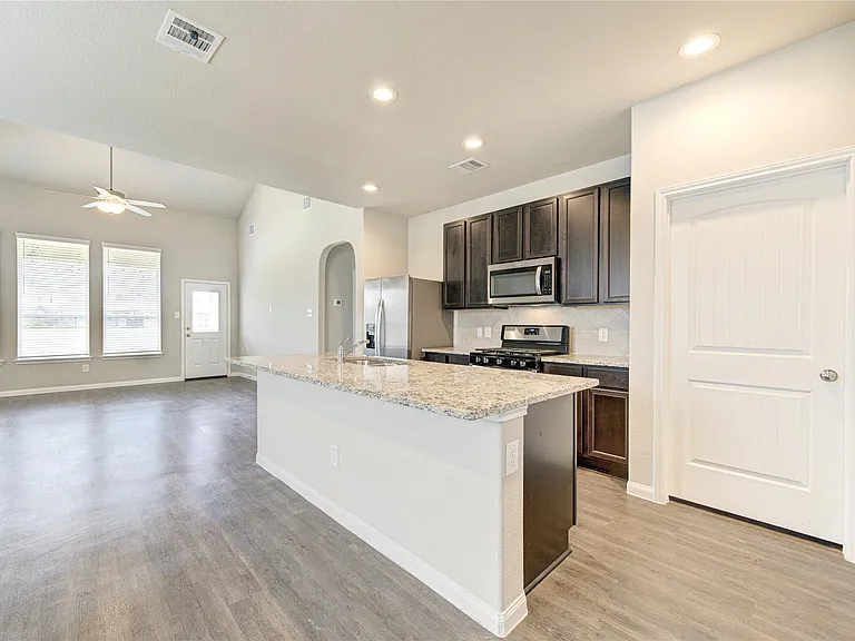 3707 W Alessano Ln — Photo 14