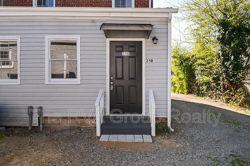 1 bed, 1.0 bath, $1,125 — Photo 2