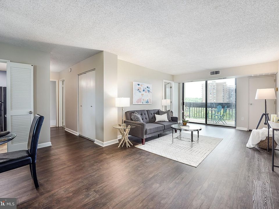 1st image of 5300 Holmes Run Pkwy APT 813