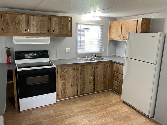 5th image of 2700 N Washington St #122M