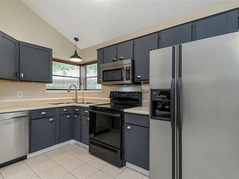 6903 Foxmont Ln — Photo 7