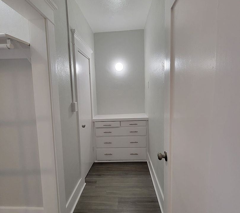 1st image of 302 1/2 N Broadway #14
