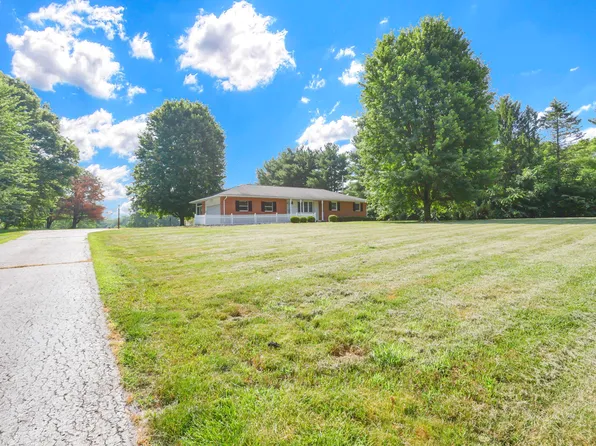 274 N Galena Rd, Sunbury, OH 43074