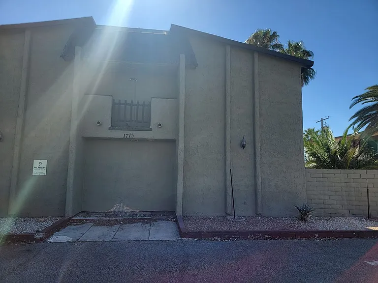 1773 E Harmon Ave — Photo 12