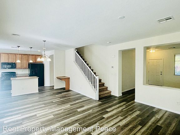 5th image of 10321 Jolly Hill Ave